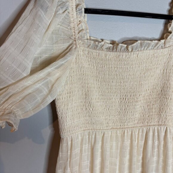 Moon River metallic plaid puff sleeve smocked dress - Picture 3 of 6